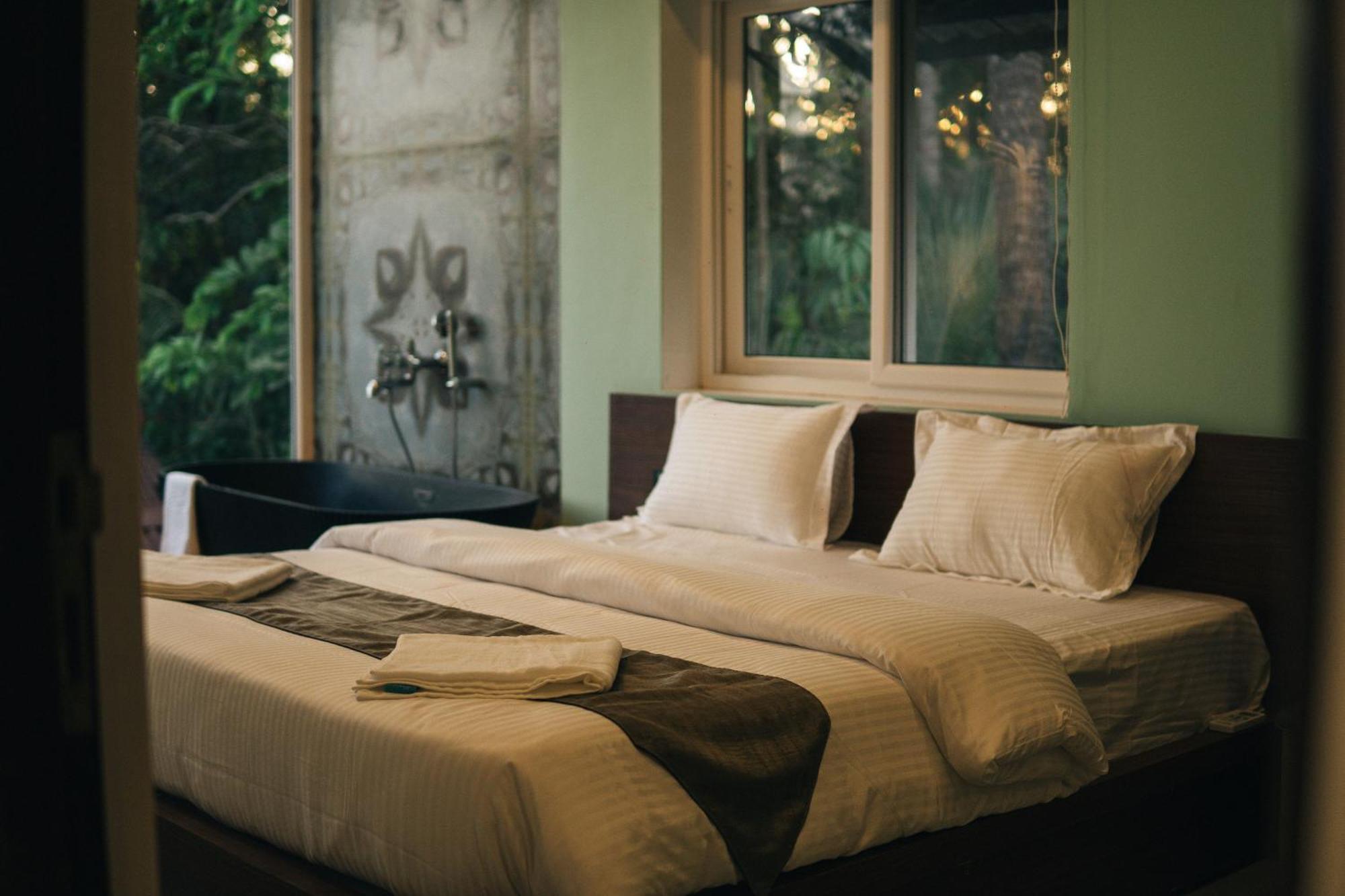 Tranquill Riverside Luxury Cottages With Bathtub, Candolim Exterior photo